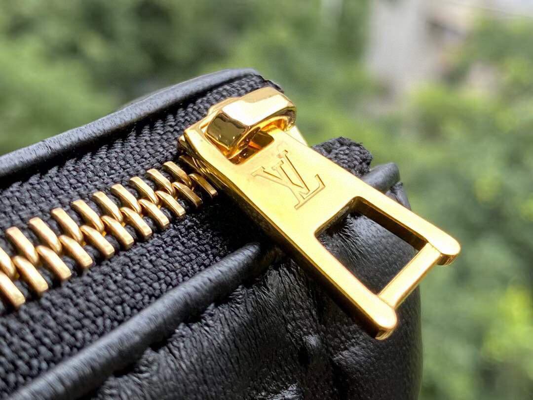 Louis Vuitton Coussin PM – product image 6