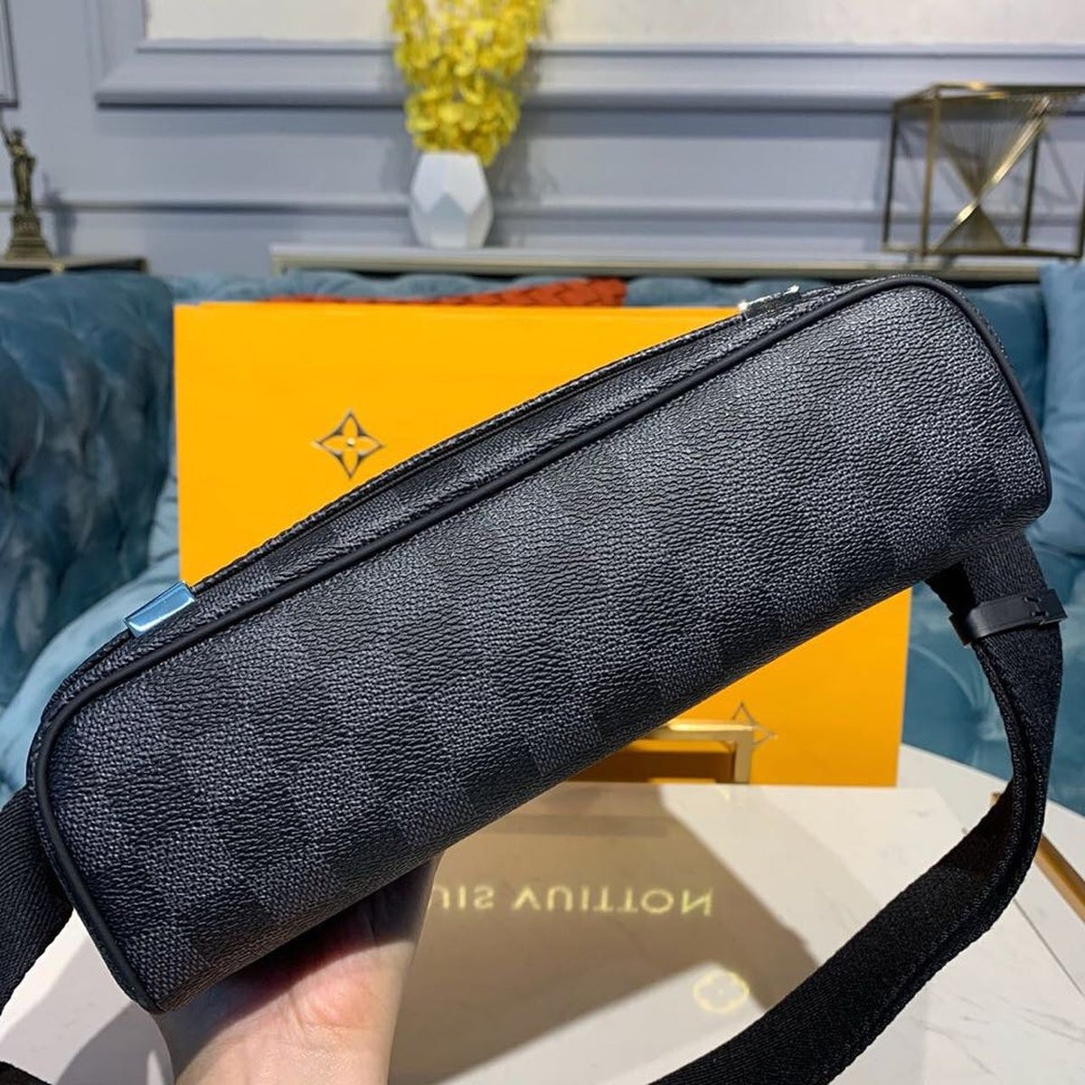 Louis Vuitton District PM Bag 25cm Damier Graphite Canvas Spring/Summer Collection N41028, Black – product image 5