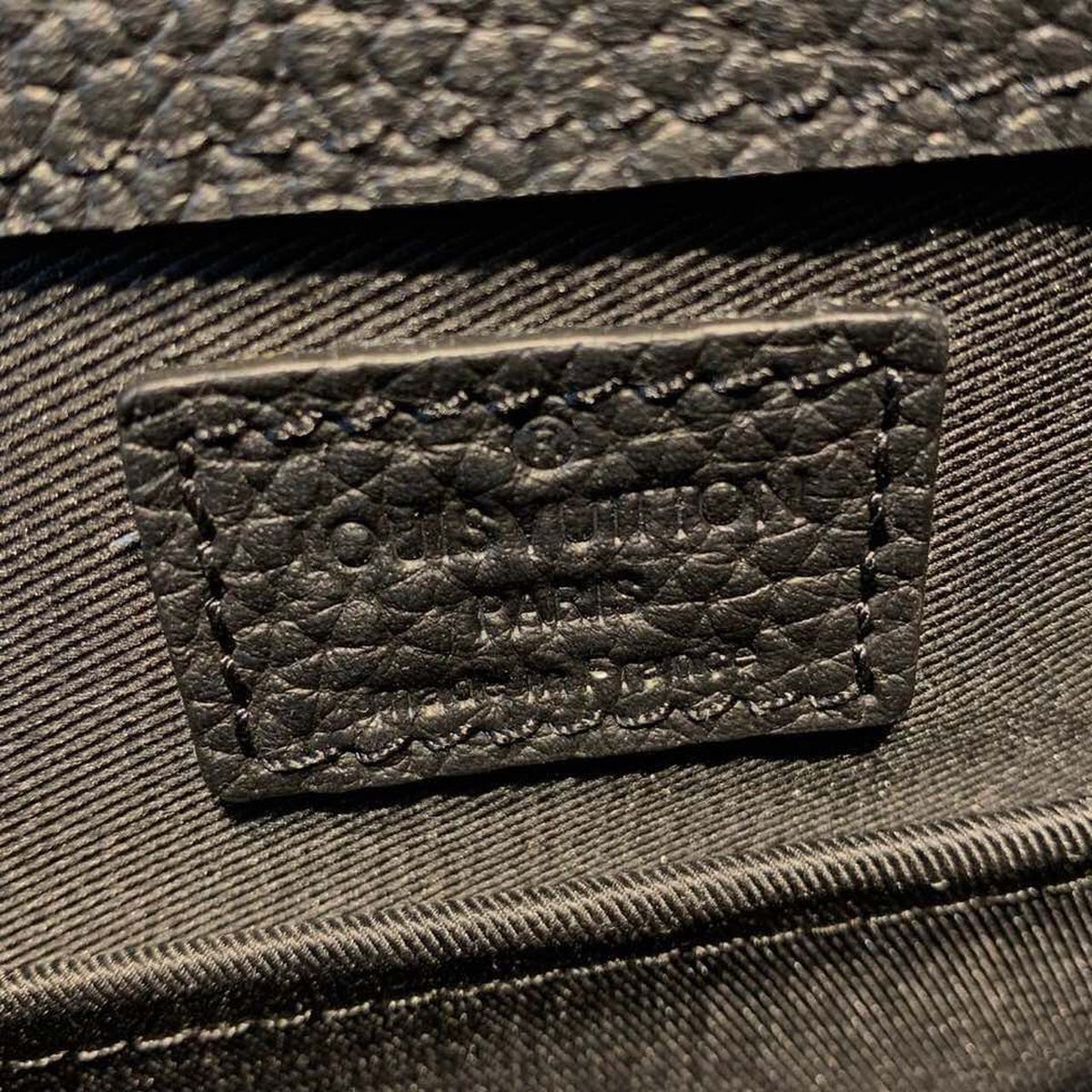 Louis Vuitton Mens Briefcase Runway Bag 28cm Monogram Empreinte Spring/Summer Collection M44476, Black – product image 9