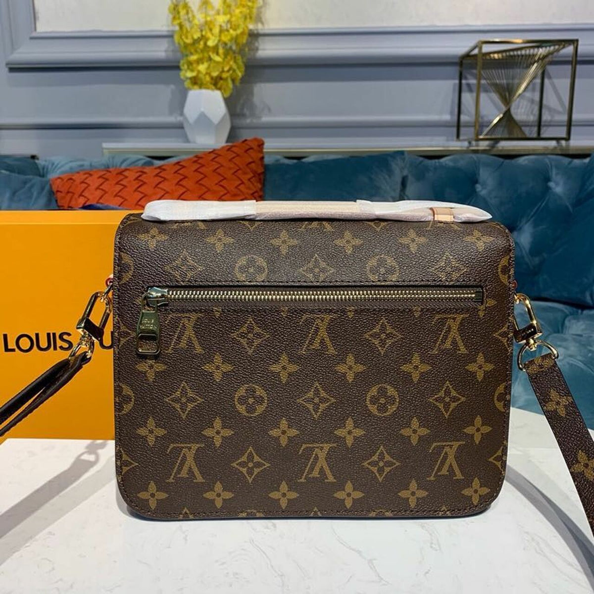 Louis Vuitton Pochette Métis Bag Monogram Canvas Fall/Winter Collection M40780 Brown – product image 3