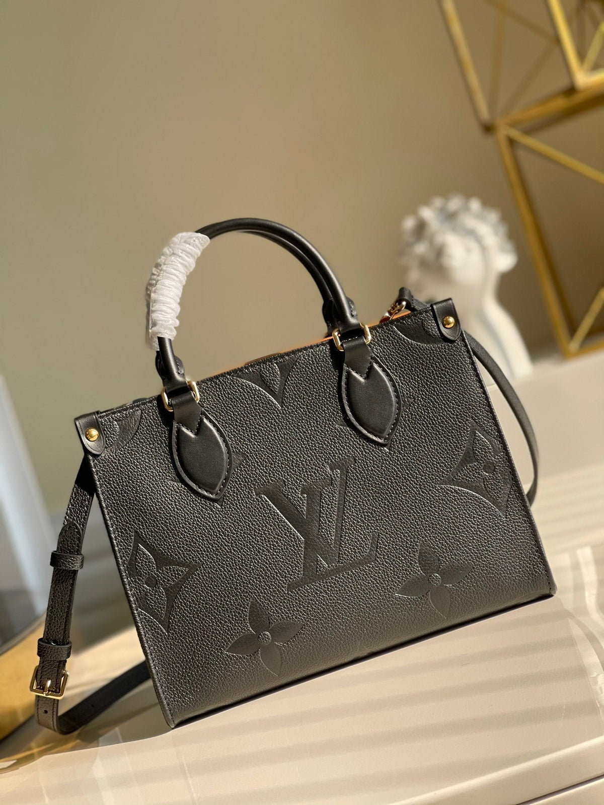 Louis Vuitton Handle Bag 25cm All Black – product image 3