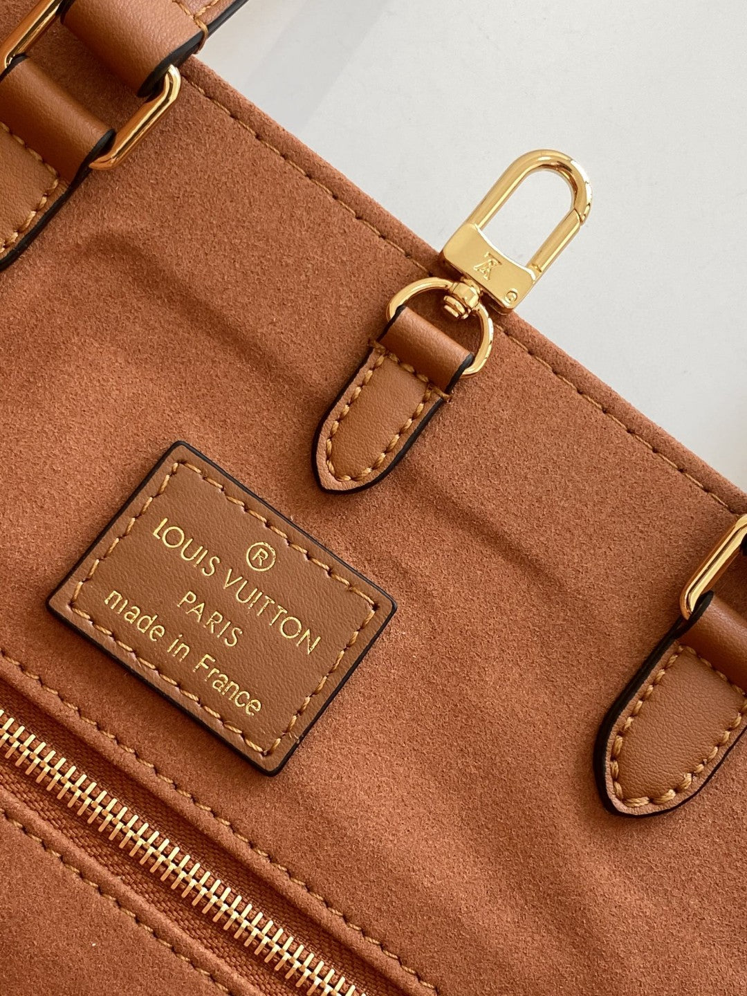 Louis Vuitton M45595 Onthego MM 35cm Brown – product image 5