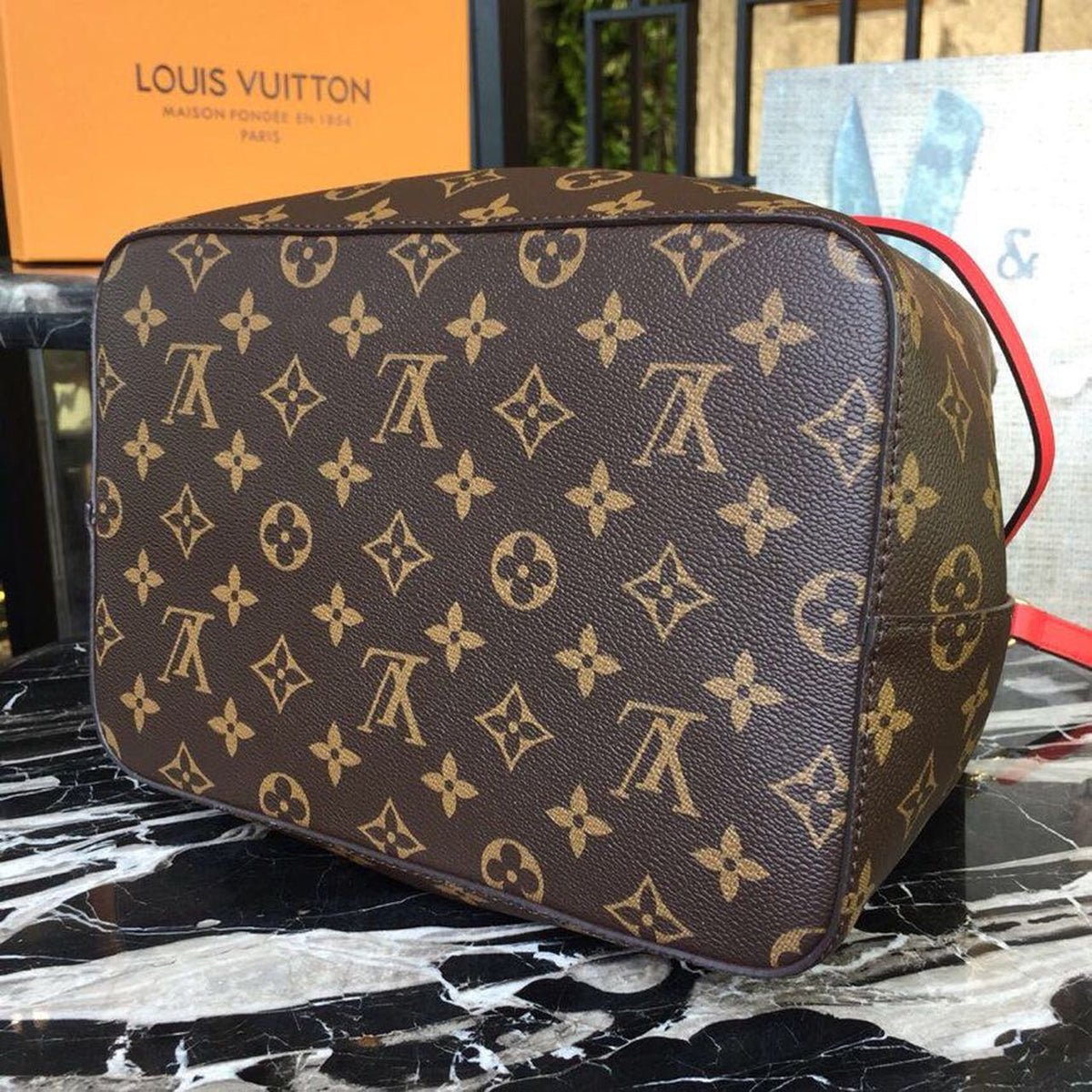 Louis Vuitton NoNo Bucket Bag Monogram Canvas Spring/Summer Collection M44020 Coquelicot – product image 6