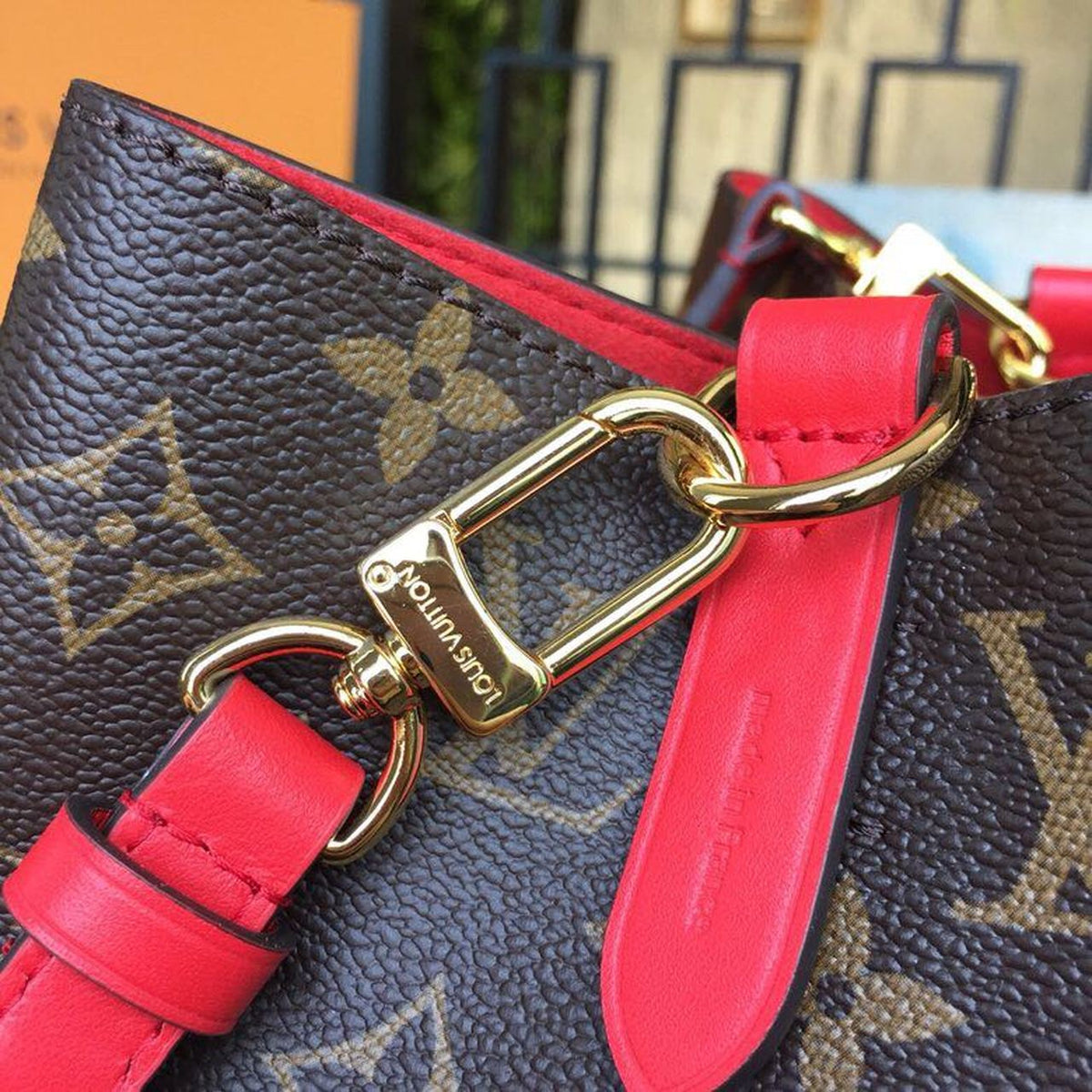 Louis Vuitton NoNo Bucket Bag Monogram Canvas Spring/Summer Collection M44020 Coquelicot – product image 10