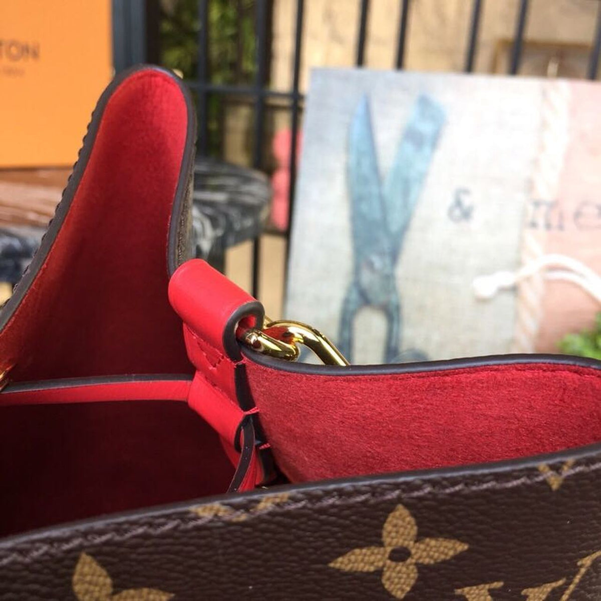 Louis Vuitton NoNo Bucket Bag Monogram Canvas Spring/Summer Collection M44020 Coquelicot – product image 12