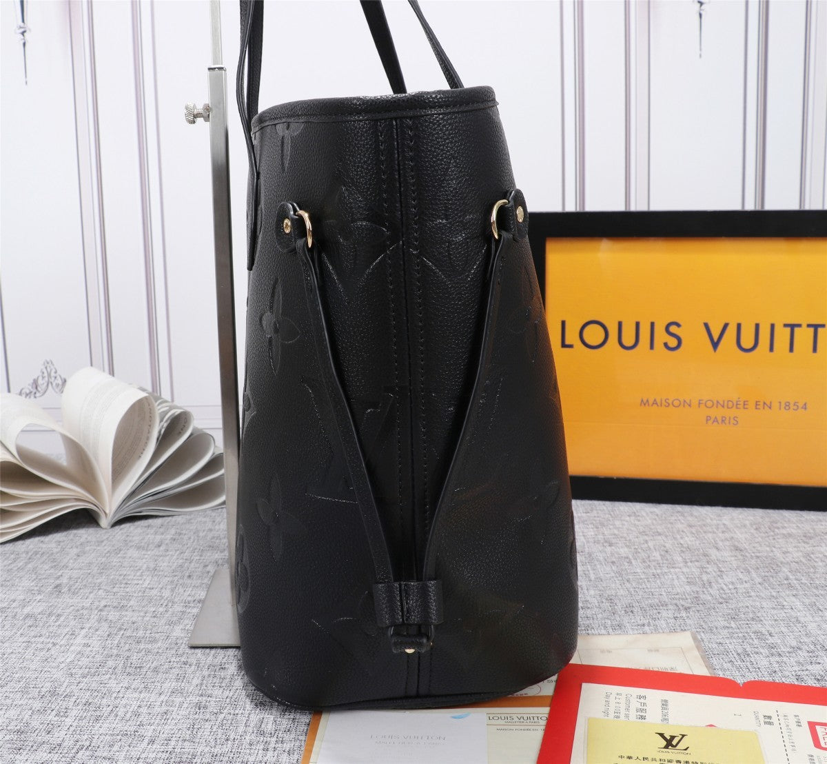 Louis vuittonNeverfull Monogram Empreinte 32cm/ Black – product image 4