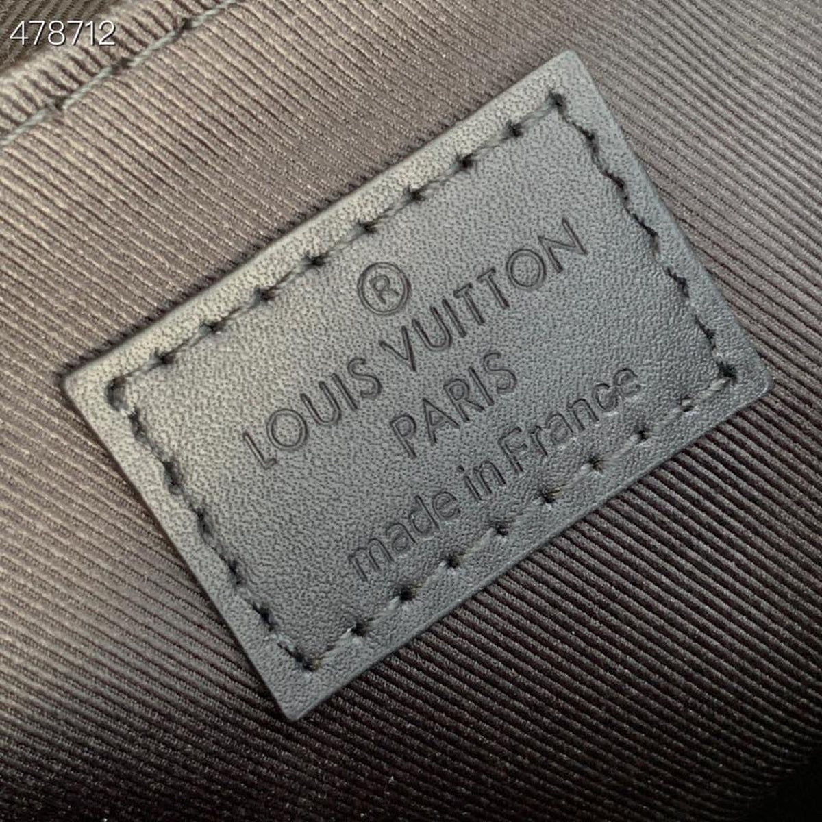 Louis Vuitton Trunk Slingbag Bag 20cm Monogram Seal Cowhide Canvas Spring/Summer Collection M57952, Black – product image 7