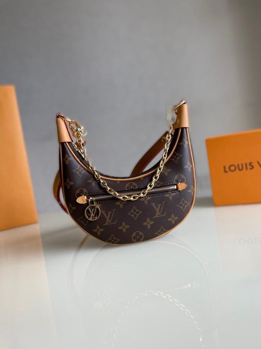 Louis Vuitton Loop Monogram Canvas 23cm – product image 1