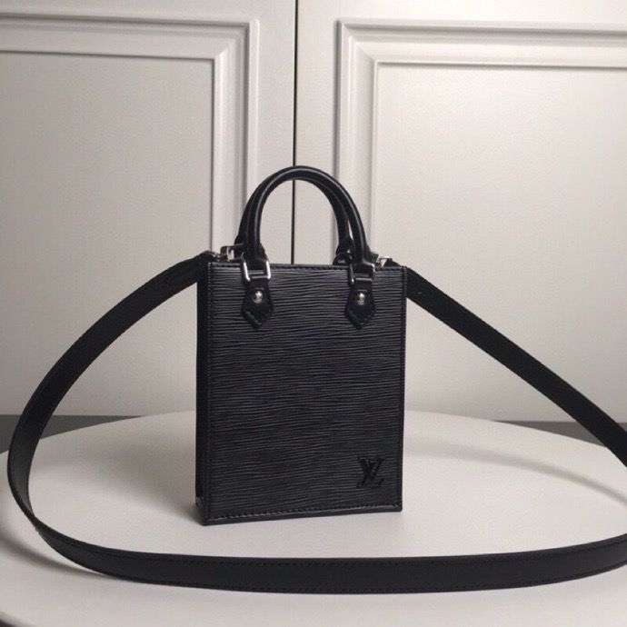 Louis Vuitton Petit Sac Plat 14cm – product image 1
