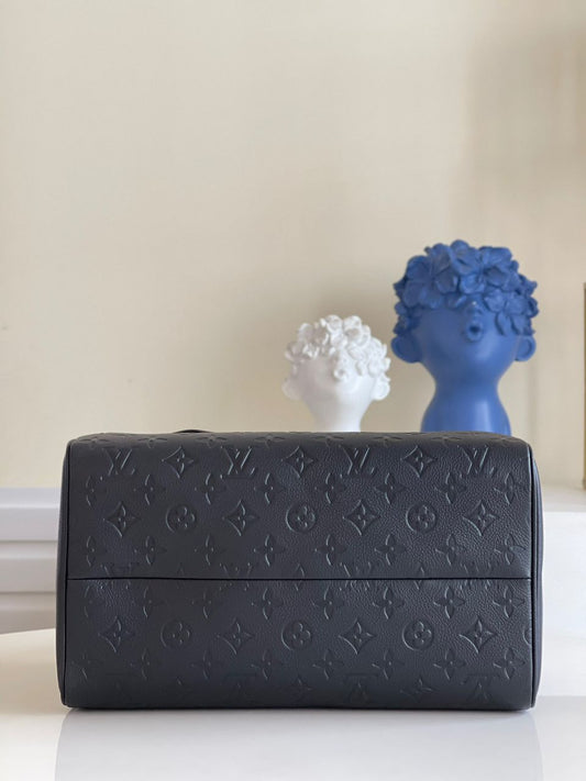 Louis Vuitton The Speedy Bandoulière 30cm Black – product image 2