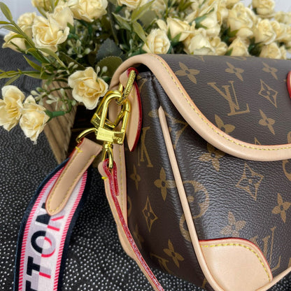 Louis Vuitton M45985 Diane 25cm Brown – product image 5
