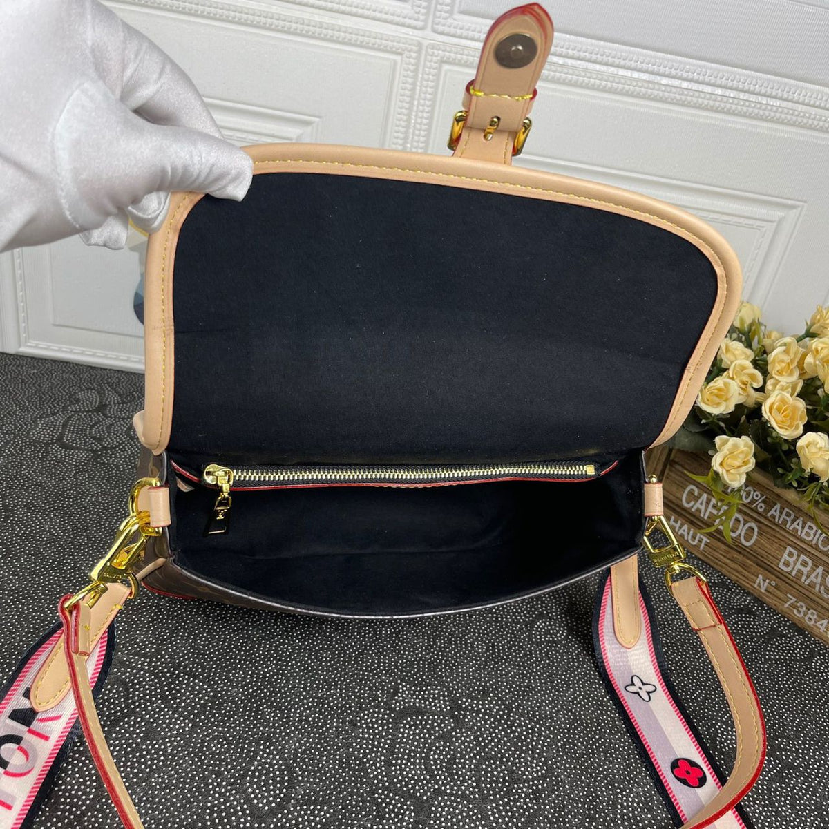 Louis Vuitton M45985 Diane 25cm Brown – product image 6