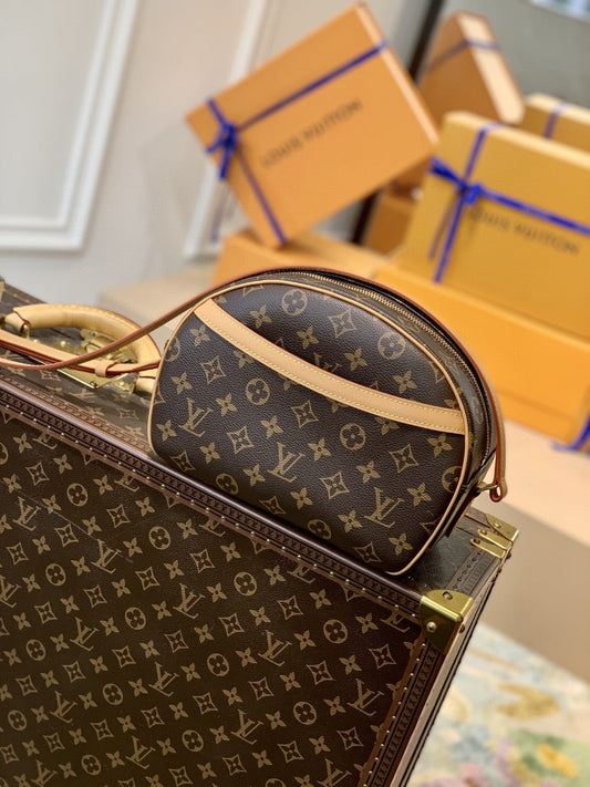 Louis Vuitton M51221 Diane 25cm Brown – product image 1