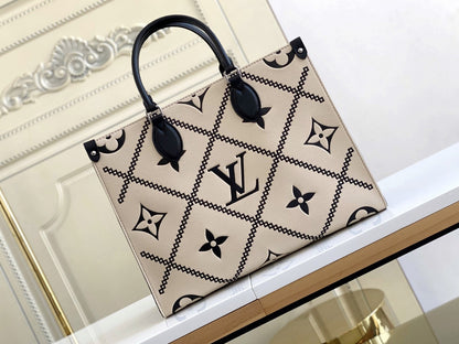 Louis Vuitton M45595 Onthego MM 35cm – product image 1